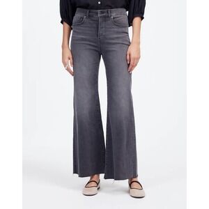 MADEWELL Flared Wide-Leg Crop Jeans in Chasm Super Stretch NU006